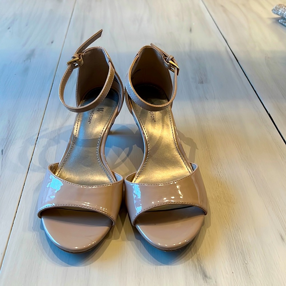 Worthington nude heels size 7